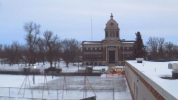 Weather camera view of Ellendale HS.