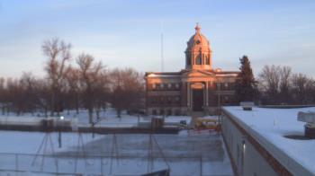 Weather camera view of Ellendale HS.