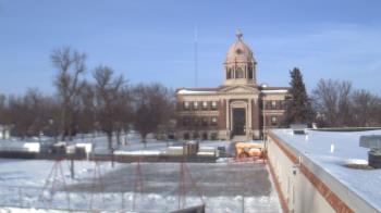 Weather camera view of Ellendale HS.
