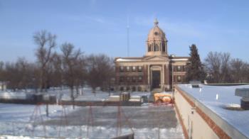 Weather camera view of Ellendale HS.