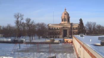 Weather camera view of Ellendale HS.