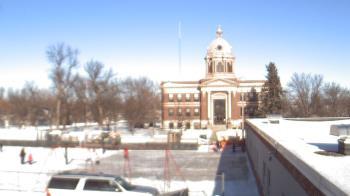 Weather camera view of Ellendale HS.
