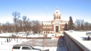 Weather camera view of Ellendale HS.