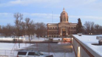 Weather camera view of Ellendale HS.