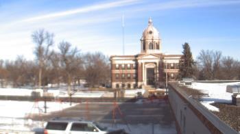 Weather camera view of Ellendale HS.