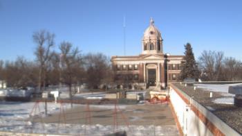 Weather camera view of Ellendale HS.