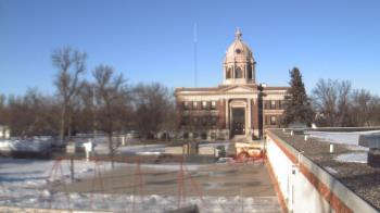 Weather camera view of Ellendale HS.