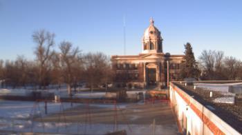 Weather camera view of Ellendale HS.