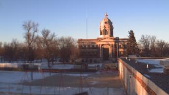 Weather camera view of Ellendale HS.