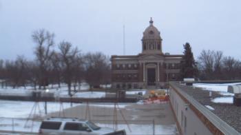 Weather camera view of Ellendale HS.
