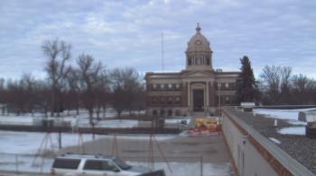 Weather camera view of Ellendale HS.