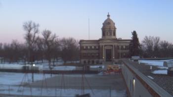 Weather camera view of Ellendale HS.