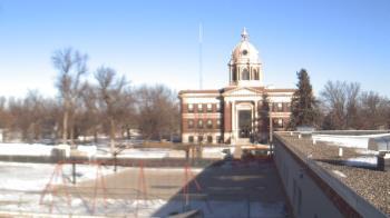 Weather camera view of Ellendale HS.