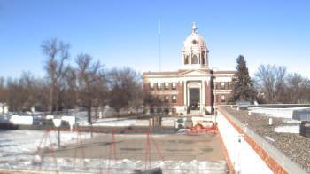 Weather camera view of Ellendale HS.