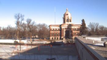 Weather camera view of Ellendale HS.