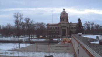 Weather camera view of Ellendale HS.