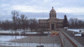 Weather camera view of Ellendale HS.