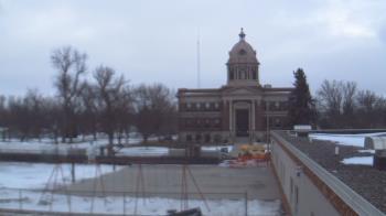 Weather camera view of Ellendale HS.
