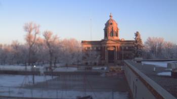 Weather camera view of Ellendale HS.