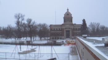 Weather camera view of Ellendale HS.