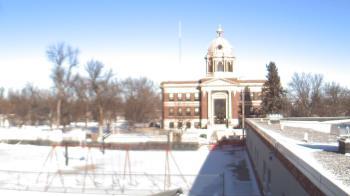 Weather camera view of Ellendale HS.