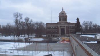 Weather camera view of Ellendale HS.
