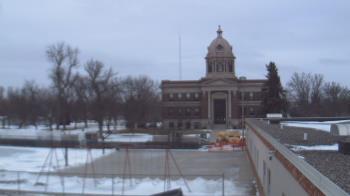 Weather camera view of Ellendale HS.