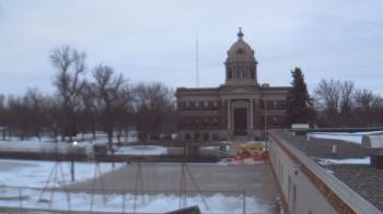 Weather camera view of Ellendale HS.