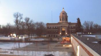 Weather camera view of Ellendale HS.