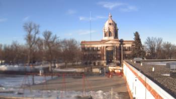 Weather camera view of Ellendale HS.