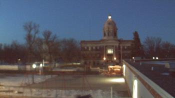Weather camera view of Ellendale HS.
