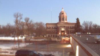 Weather camera view of Ellendale HS.