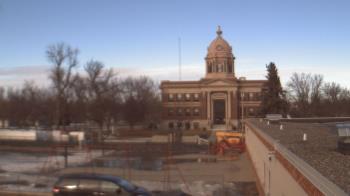 Weather camera view of Ellendale HS.