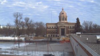 Weather camera view of Ellendale HS.