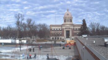 Weather camera view of Ellendale HS.