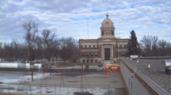 Weather camera view of Ellendale HS.