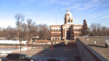 Weather camera view of Ellendale HS.