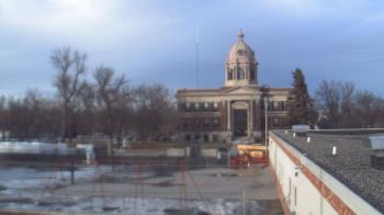 Weather camera view of Ellendale HS.