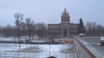 Weather camera view of Ellendale HS.