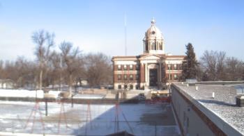 Weather camera view of Ellendale HS.