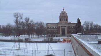 Weather camera view of Ellendale HS.