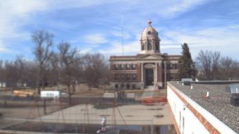 Weather camera view of Ellendale HS.