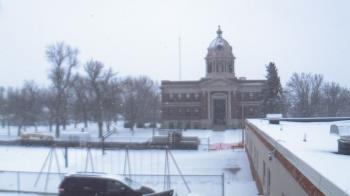 Weather camera view of Ellendale HS.