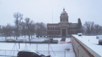 Weather camera view of Ellendale HS.