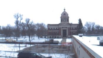 Weather camera view of Ellendale HS.
