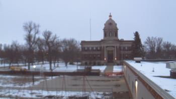 Weather camera view of Ellendale HS.