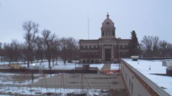 Weather camera view of Ellendale HS.