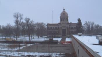 Weather camera view of Ellendale HS.