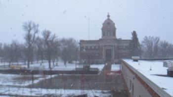 Weather camera view of Ellendale HS.