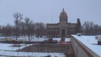 Weather camera view of Ellendale HS.